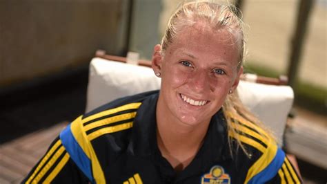 Blackstenius happy to share spotlight on Sweden | Women's Under-19 2015 | UEFA.com