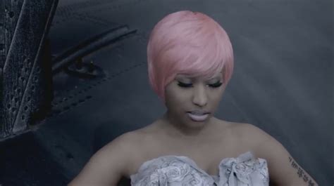 Fly (Featuring Rihanna) [Music Video] - Nicki Minaj Image (24904237 ...