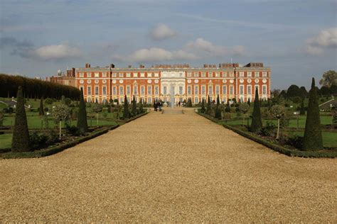 The Privy Garden, Hampton Court Palace - Beautiful England Photos