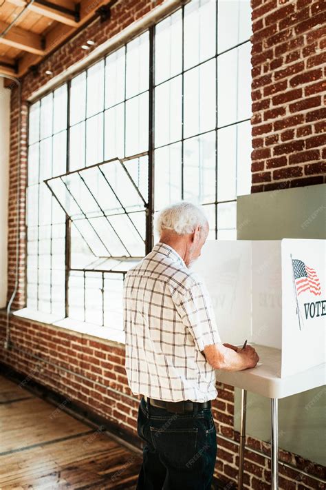 Premium Photo | American at a polling booth