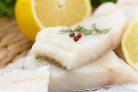 FRESH HALIBUT FILLETS – 7C Seafood