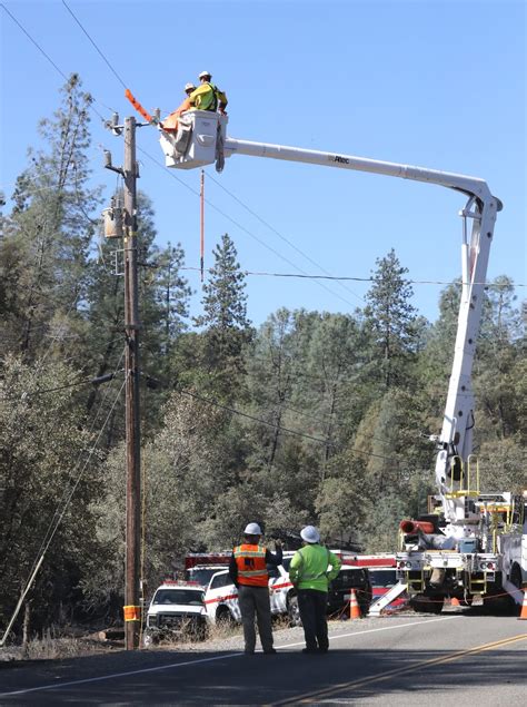 Mountain Fire: See the images from the fire near Redding, CA