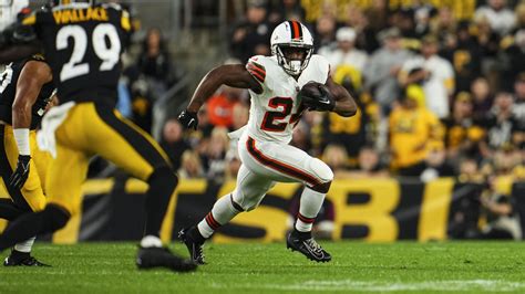 Nick Chubb has torn MCL, likely recovery time 6-8 months - NBC Sports