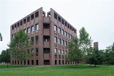 Phillips Exeter Academy Library / Louis Kahn | ArchEyes