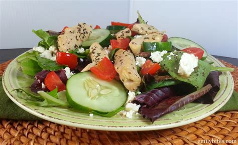 Chicken Souvlaki Salad | Pinnutty.com