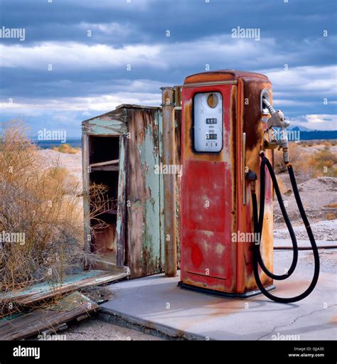 Gas station in ghost town at the border of the desert along the old ...