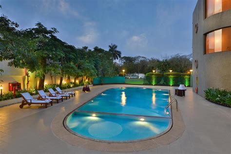 Top 10 Luxury Hotels with a Swimming Pool and Spa in India – FamilyTravelGenie