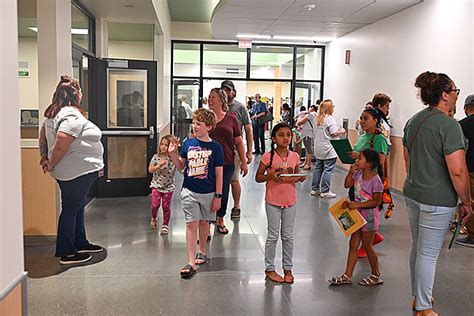 Students, Families Celebrate Hermiston’s 6th Elementary School | Northeast Oregon Now