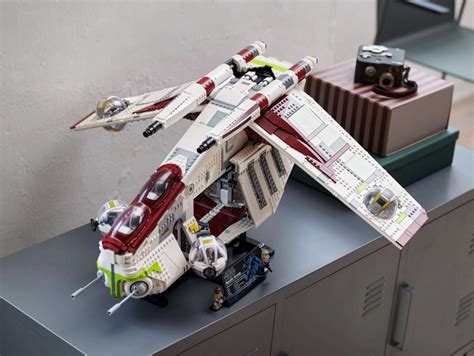 Huge LEGO Star Wars UCS Republic Gunship Set Is On Sale