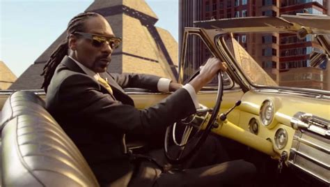 Snoop Dogg flaunts his net worth with a car collection: See it here ...