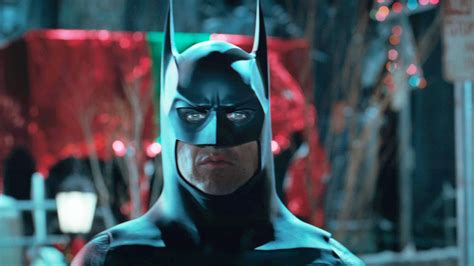 Tim Burton Thinks Critics Of His Batman Films Missed The 'Point Of The ...