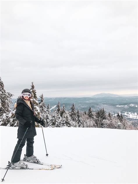 Long Winter Ski Weekend in Vermont - The Detailed Local