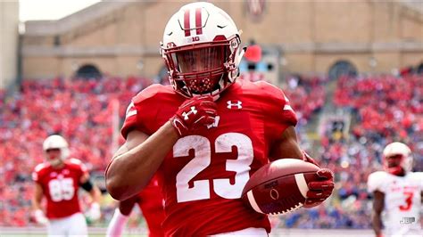 CAREER-HIGH 253 Yards + 3 TDs 🔥 || Wisconsin RB Jonathan Taylor Highlights vs. New Mexico ᴴᴰ ...