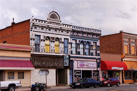 Downtown Deer Lodge, MT | Rather quiet for a Saturday evenin… | Flickr