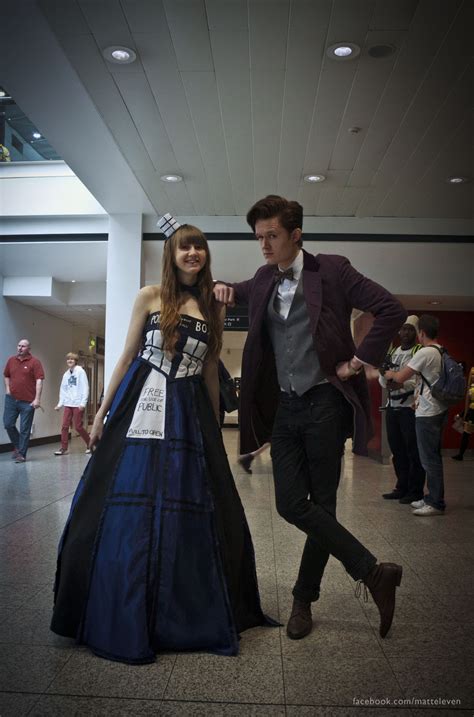 Such an amazing TARDIS cosplay. The first Doctor... - MattEleven