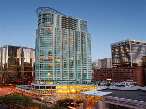 Vancouver Marriott Pinnacle Downtown Hotel | Find Your Perfect Lodging, Self-Catering, or Bed ...