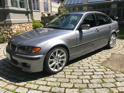 2003 BMW 330i | Classic Motorcars