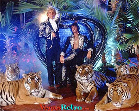 Siegfried & Roy 5 - Las Vegas magician photos by R Scott Hooper