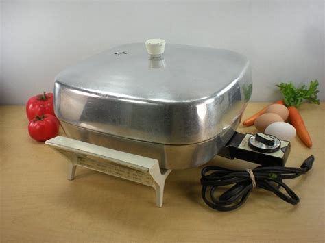 Presto Electric Skillet Fry Pan Vintage Cook n Serve KC17A