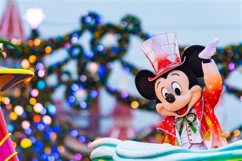 Mickey's Dazzling Christmas Parade - Mickey mouse | Mickey's… | Flickr