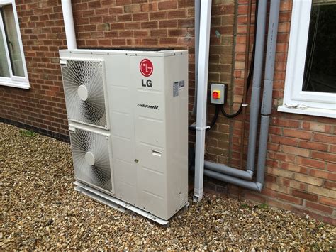 Air Source Heat Pumps explained - UK Alternative Energy