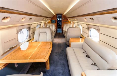 Jerry Jones Private Jet: The G-V - Urban Splatter