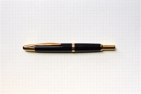 Pilot Vanishing Point - Black - Gold Trim | Pilot vanishing point ...