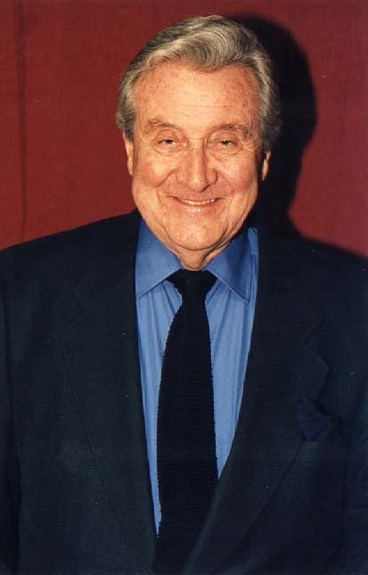 How much money makes Patrick Macnee? Net worth - Net Worth Inspector