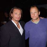 Woody Harrelson Birthday, Real Name, Age, Weight, Height, Family, Facts ...