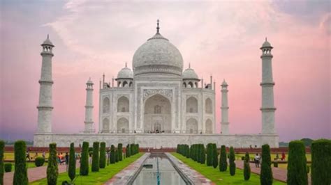 Taj Mahal Is The Top Searched UNESCO World Heritage Site | Curly Tales