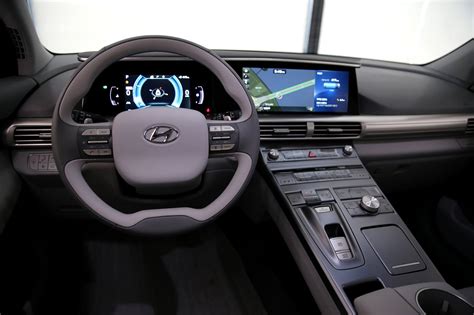 Hyundai hydrogen fuel cell suv 04 - Paul Tan's Automotive News