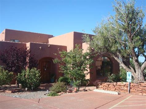 Castle rock close to Sedona - Picture of Alma de Sedona Inn Bed ...