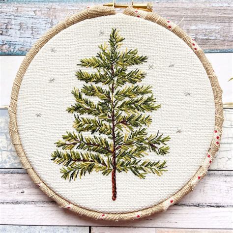 The best Christmas embroidery patterns