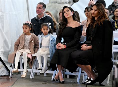 Vanessa Bryant and Daughters at Kobe Bryant's LA Ceremony | POPSUGAR ...