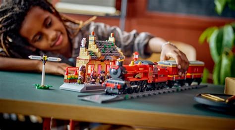 LEGO Harry Potter-designer forklarer Hogwarts Express endringer