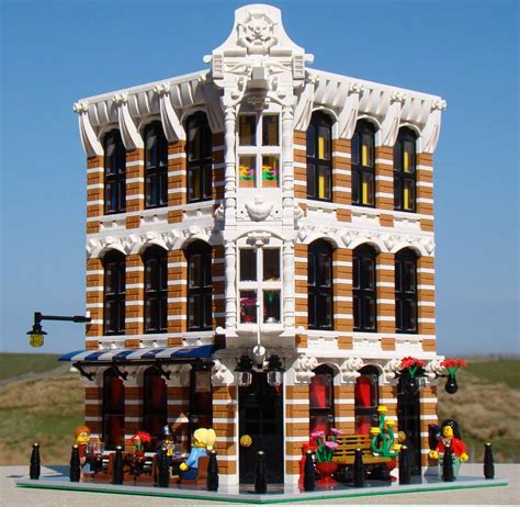 LEGO MOC: Modular Building – A Dutch Bar – zusammengebaut