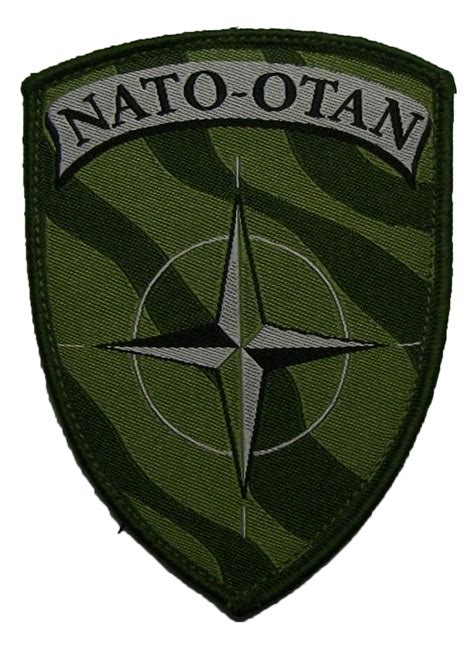 ISAF NATO-OTAN Märke med Kardborre - FN UN NATO ISAF MM - Desertrat.se