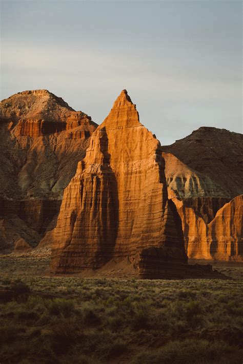 A perfect desert sunrise in Southern Utah [OC][5472 x 3648 ...