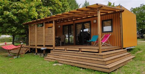 Luxe stacaravan huren - Le Petit Trianon - 4* camping nabij Châtellerault