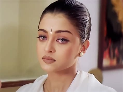 Aishwarya Rai Eye Makeup Hum Dil Chuke Sanam | Saubhaya Makeup