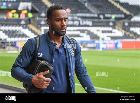 Cameron Jerome #35 of Luton Town arrives at Swansea.co.Stadium Stock Photo - Alamy