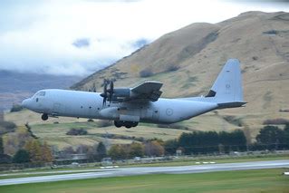 RAAF Hercules | RAAF Herc doing circuits and low level mount… | Flickr