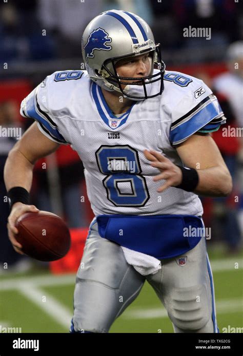 Detroit lions quarterback jon kitna hi-res stock photography and images - Alamy