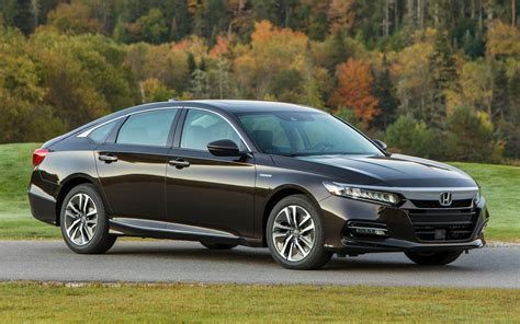 La Honda Accord hybride 2018 arrive dans les salles de montre du Canada - Guide Auto