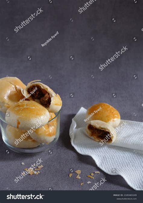 Bakpia Bakpia One Traditional Indonesian Food Stock Photo 2185465249 ...