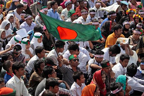 Massive protest movement emerges against Islamists in Bangladesh - CSMonitor.com