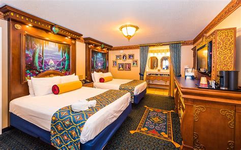 Review, Photos & Video: Royal Rooms at Port Orleans Riverside - Disney ...