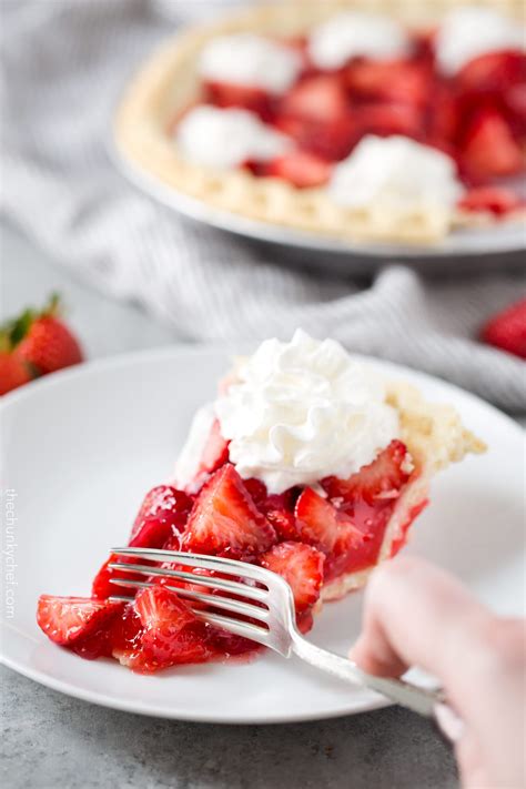 Copycat Frisch's Big Boy Fresh Strawberry Pie - The Chunky Chef