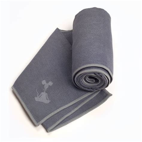 5 Best Yoga Towels Every Yogi Will Envy You For