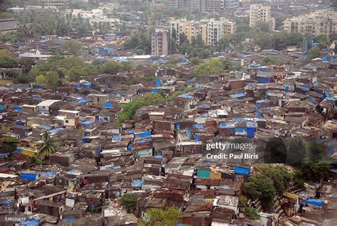 Mumbai Slum Dharavi High-Res Stock Photo - Getty Images